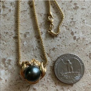 14k gold Plumeria a/ Tahitian pearl necklace